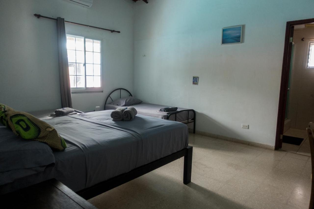 The Corner Hostel Плая Бланка Екстериор снимка