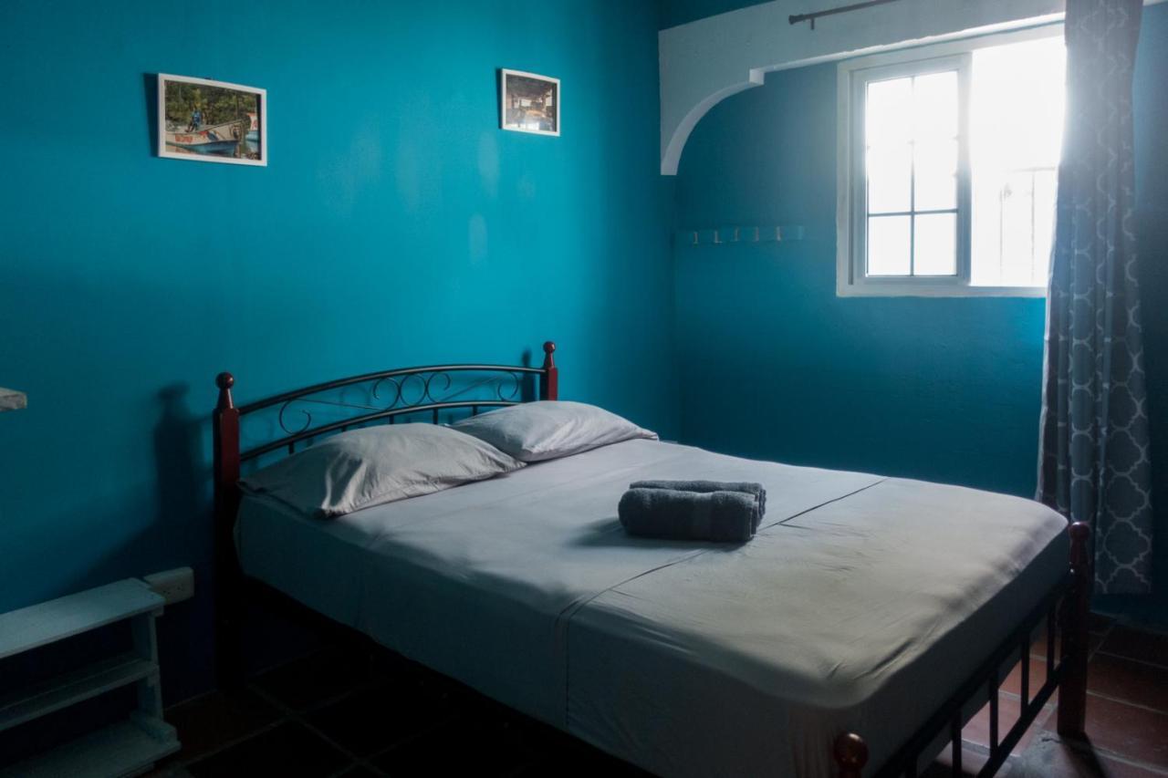 The Corner Hostel Плая Бланка Екстериор снимка