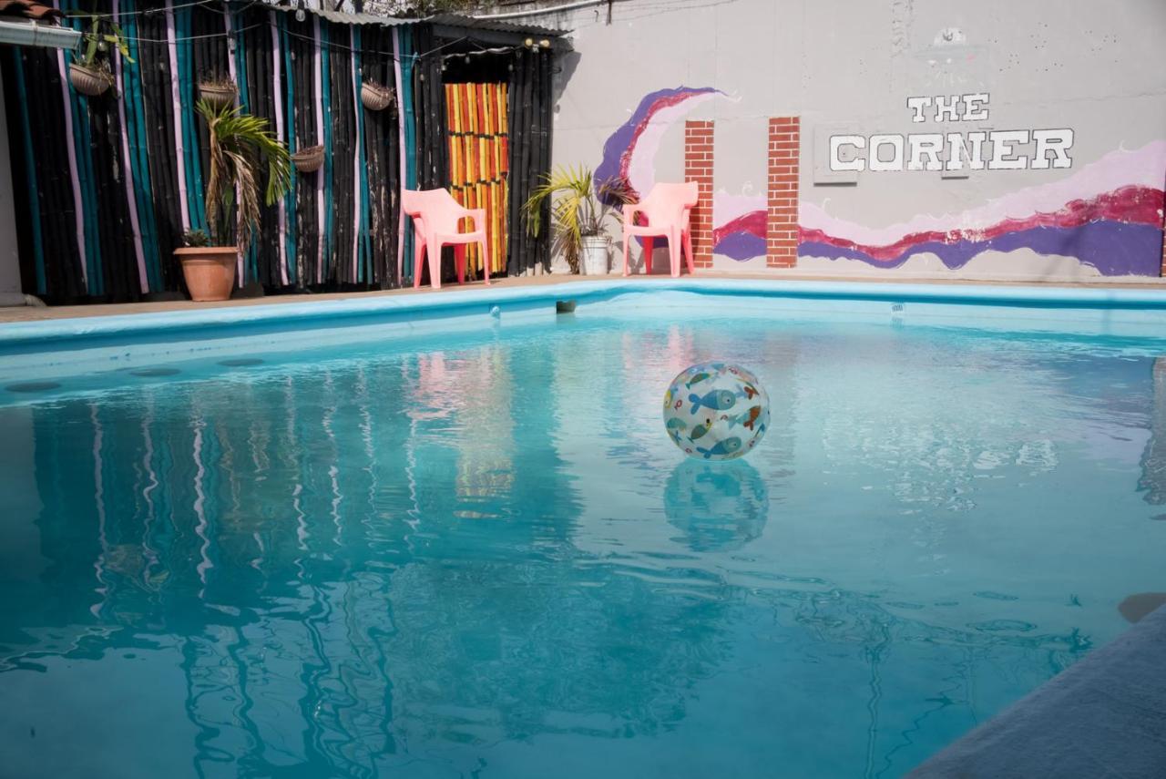 The Corner Hostel Плая Бланка Екстериор снимка