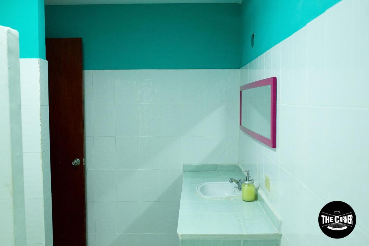 The Corner Hostel Плая Бланка Екстериор снимка